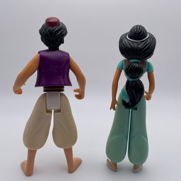 Disney Mattel Aladdin and Jasmin 1992 Dolls (SKU: 432TO) - Picture 6 of 10